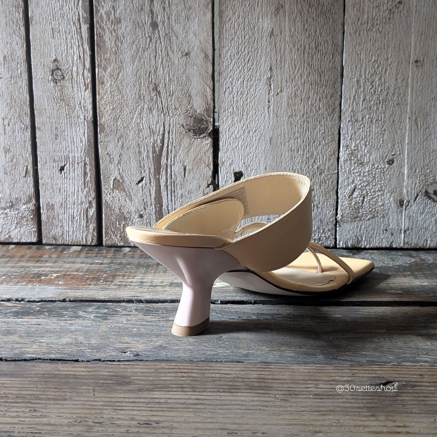 DIANA Sandalo infradito in nappa melone con tacco scultura di 5 cm verniciato in rosa