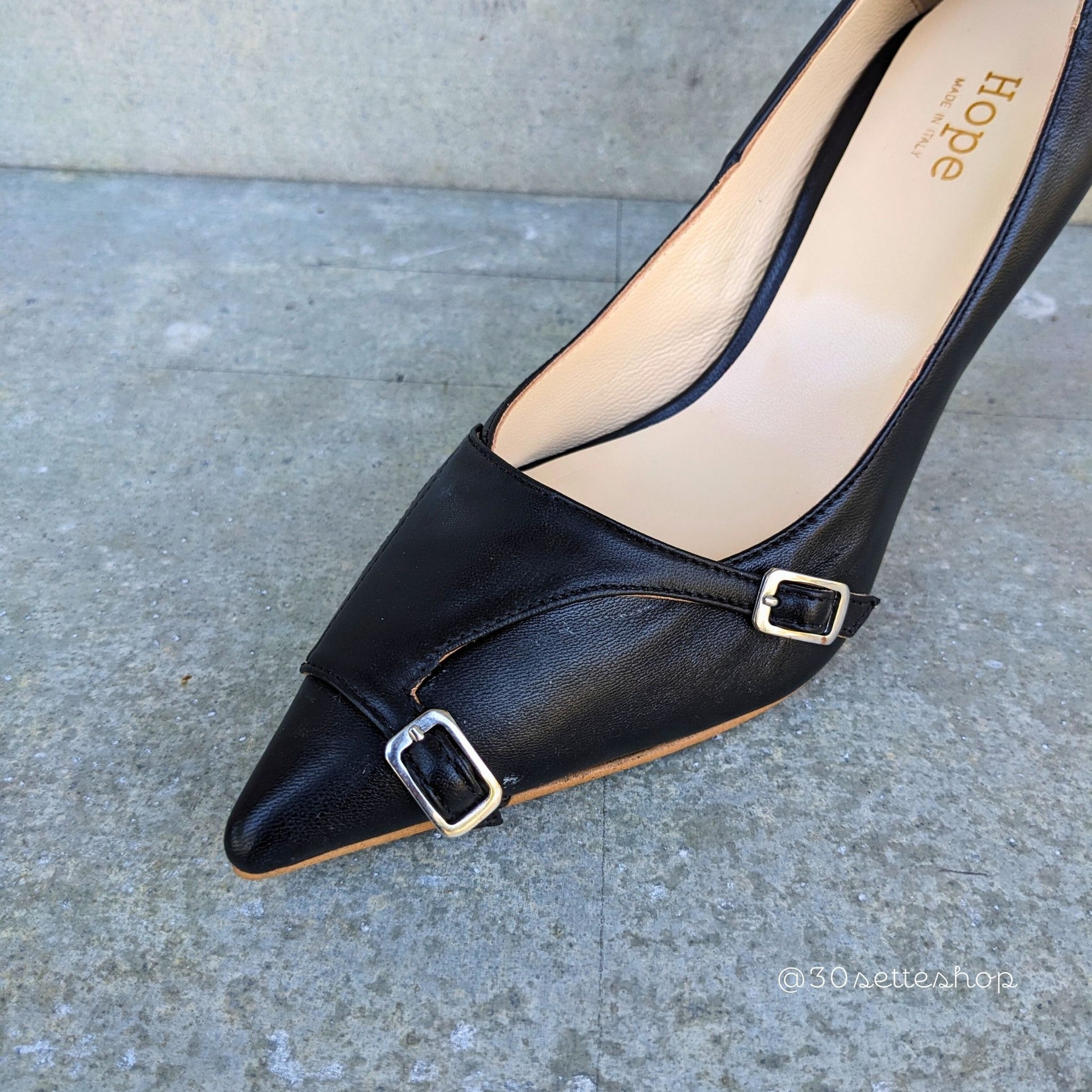 gabry-decollete-con-tacco-7-pelle-nero-e-fibbie