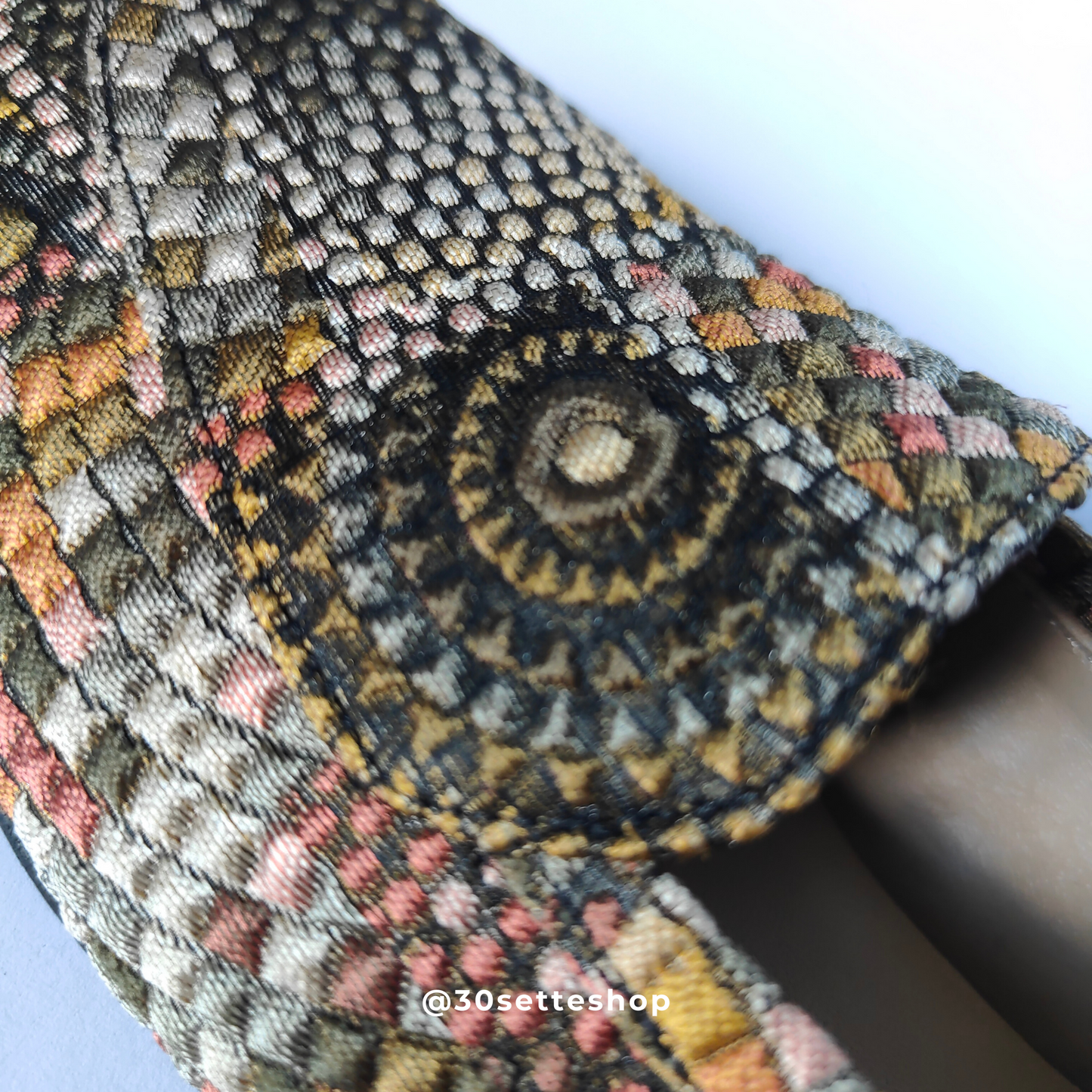 MOCA Tessuto Mocassino