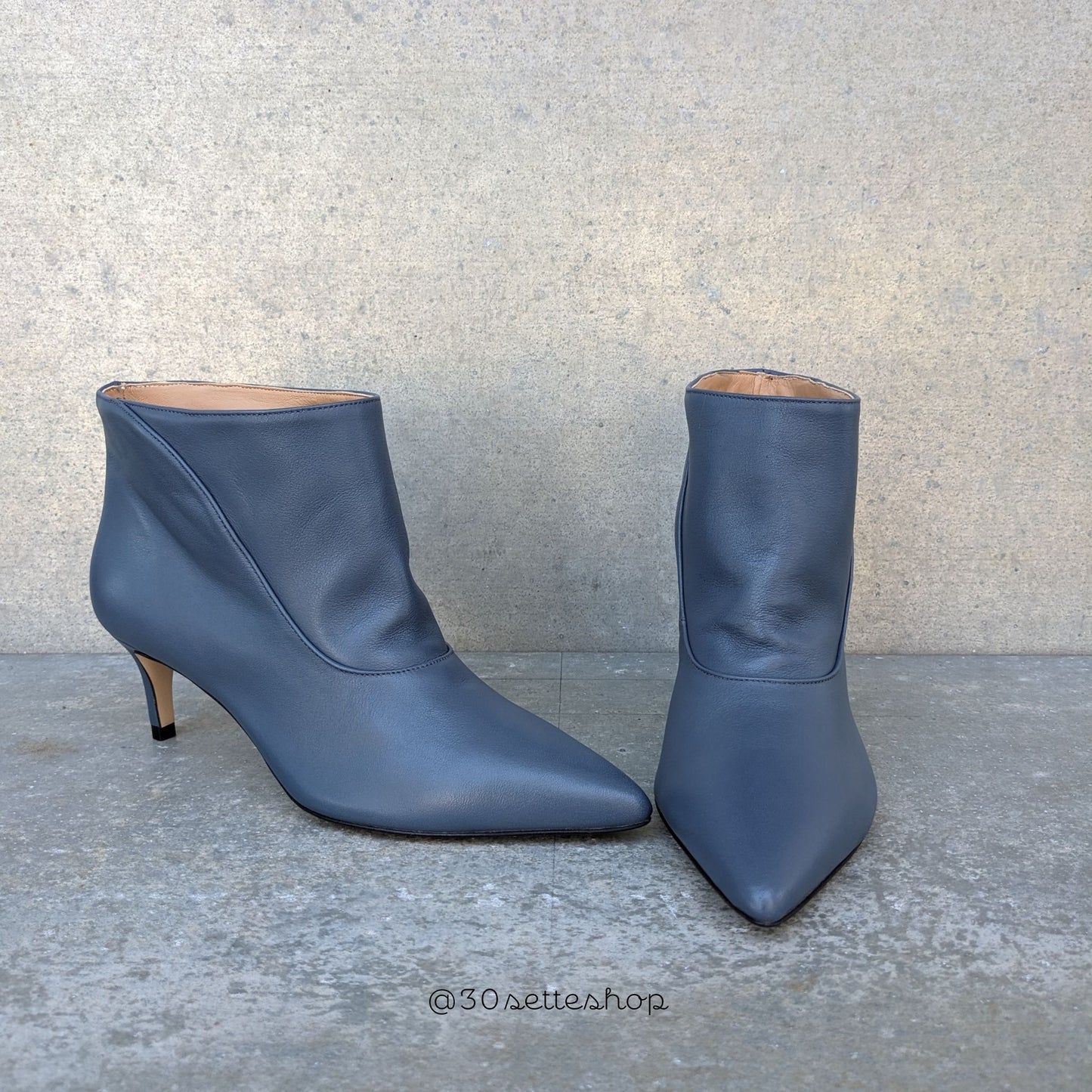 MOLLY Stivaletto kitten heels largo sulla caviglia in nappa azzurro tempesta
