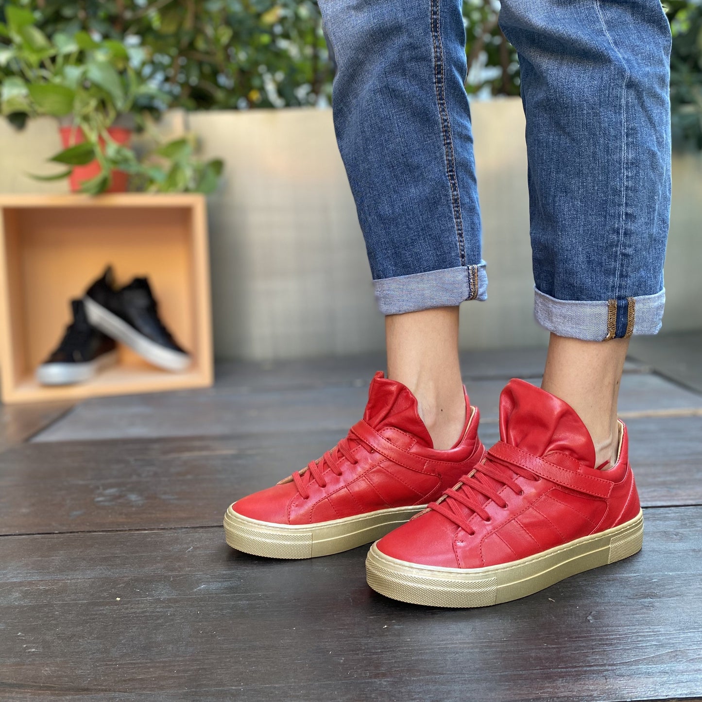 FUNNY Rosso Sneakers con rouches