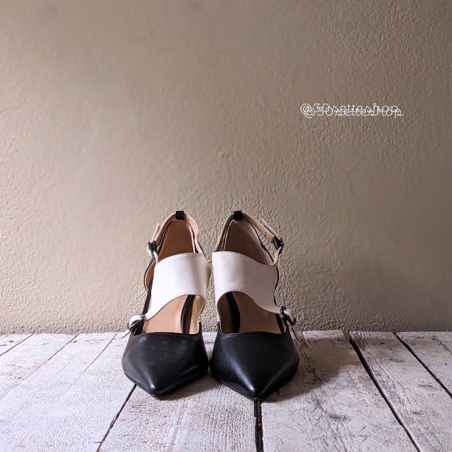 bonni-decollete-nappa-nero-bianco-asimmetrica-punta-sfilata-tacco-7cm-prodotto-artigianale