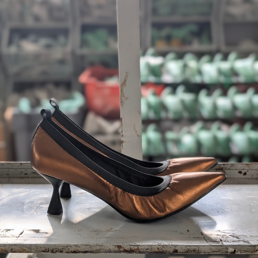 CHIARA Décolleté a punta con elastico tacco 50 mm in laminato rame