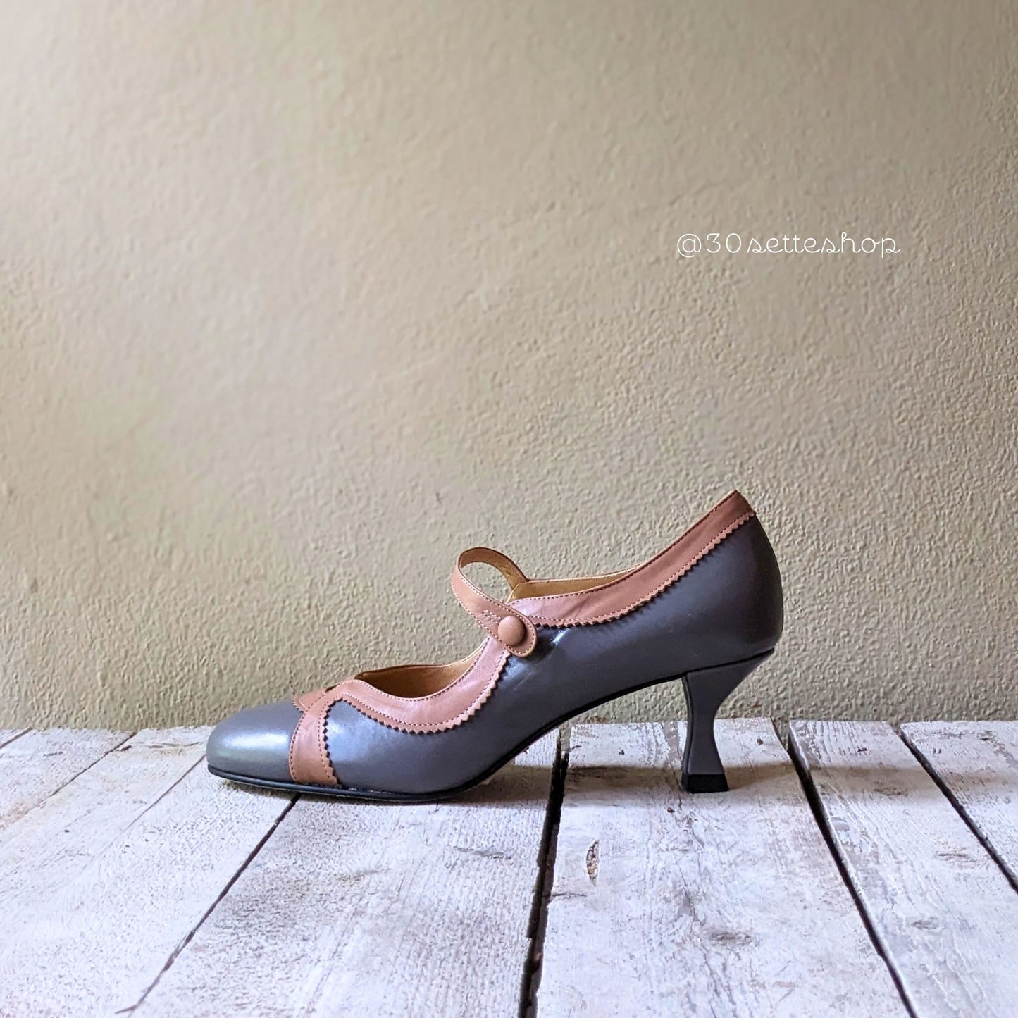 carla-nappa-grigio-nebbia-phard-decollete-mary-jane-kitten-heels-5cm