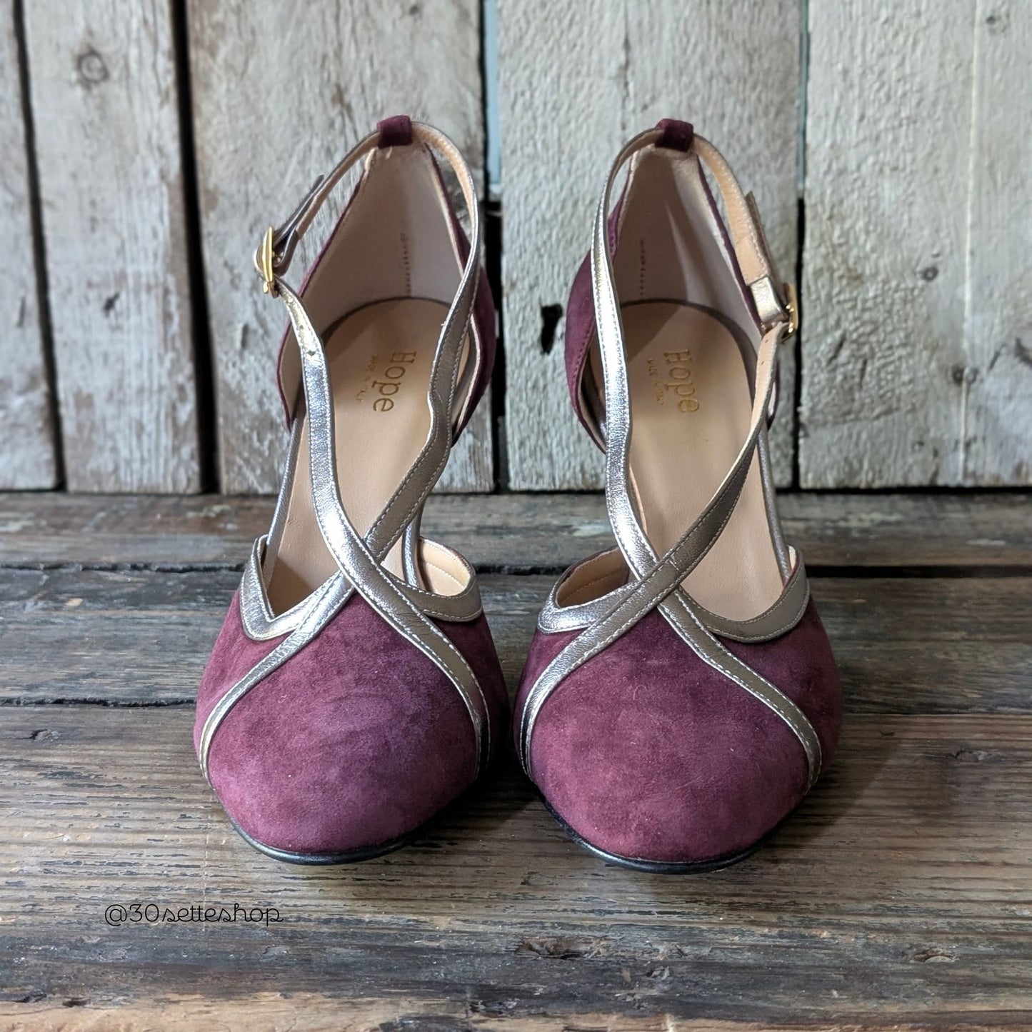 CRISTINA Décolleté tango con tacco sottile di 70 mm e doppio cinturino in camoscio bordeaux e laminato beige