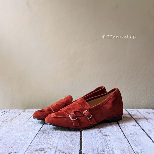 doris-mocassino-loafer-camoscio-ruggine-doppia-fibbia-artigianale