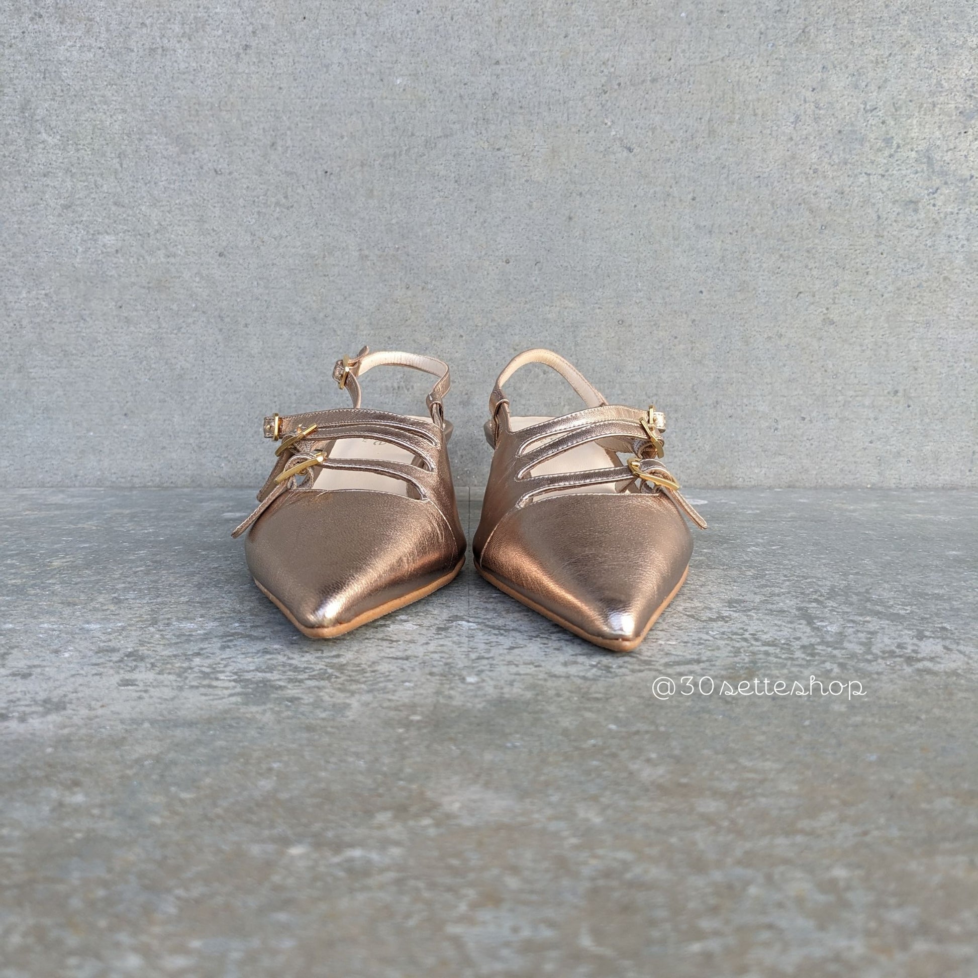gloria-decollete-slingback cinturini regolabili tacco 3 cm kitten heels artigainale