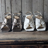 GRACE Sandalo laminato beige