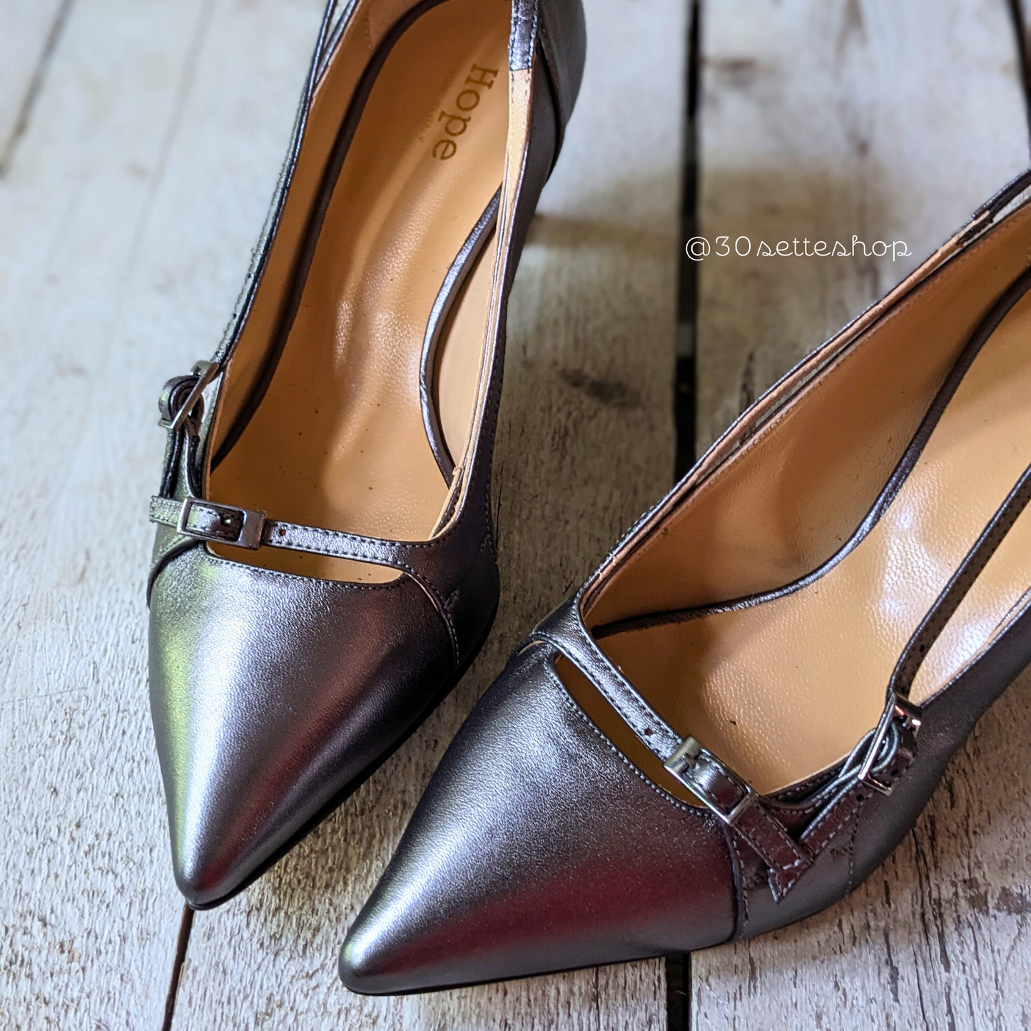 KAREN Decollete kitten con cinturini in laminato antrcite