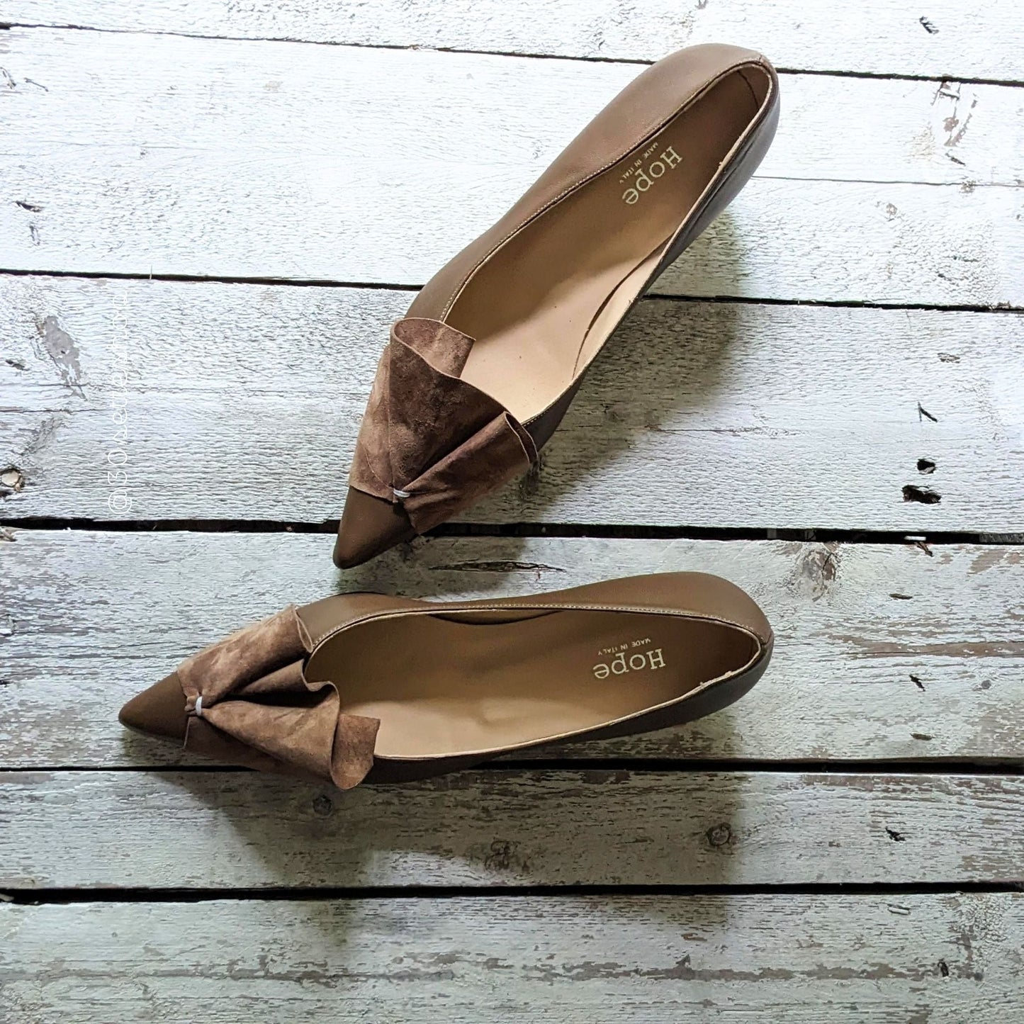 marta-bimateriale-decollete-kitten-rouches-nappa-camoscio-quercia-tacco-3cm-artgianale