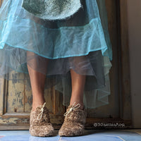 miranda-pantofola-scarpa bassa derby- eco pelliccia colore cammello  con zeppa di 3 cm da cerimonia artigianale mannish style