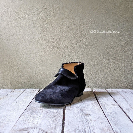mirit-stivaletto-nero-flat-camoscio-eco-astrakan-nero-artgianale