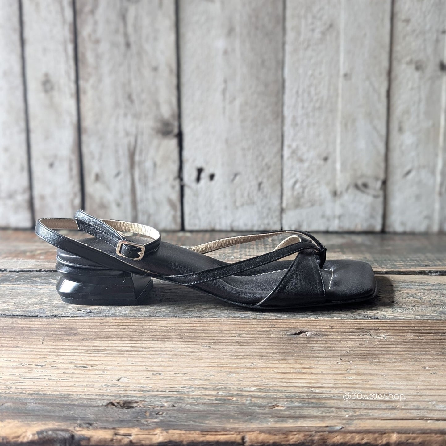 PENNY Sandalo imbottito infradito con tacco basso e largo di 3cm in nappa nero