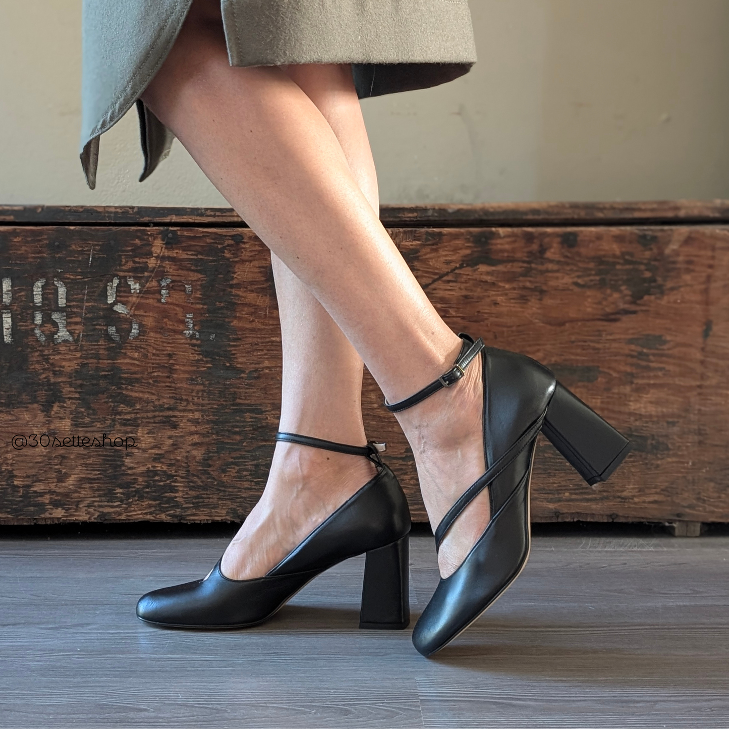 TESSA Décolleté ankle strap in nappa nero