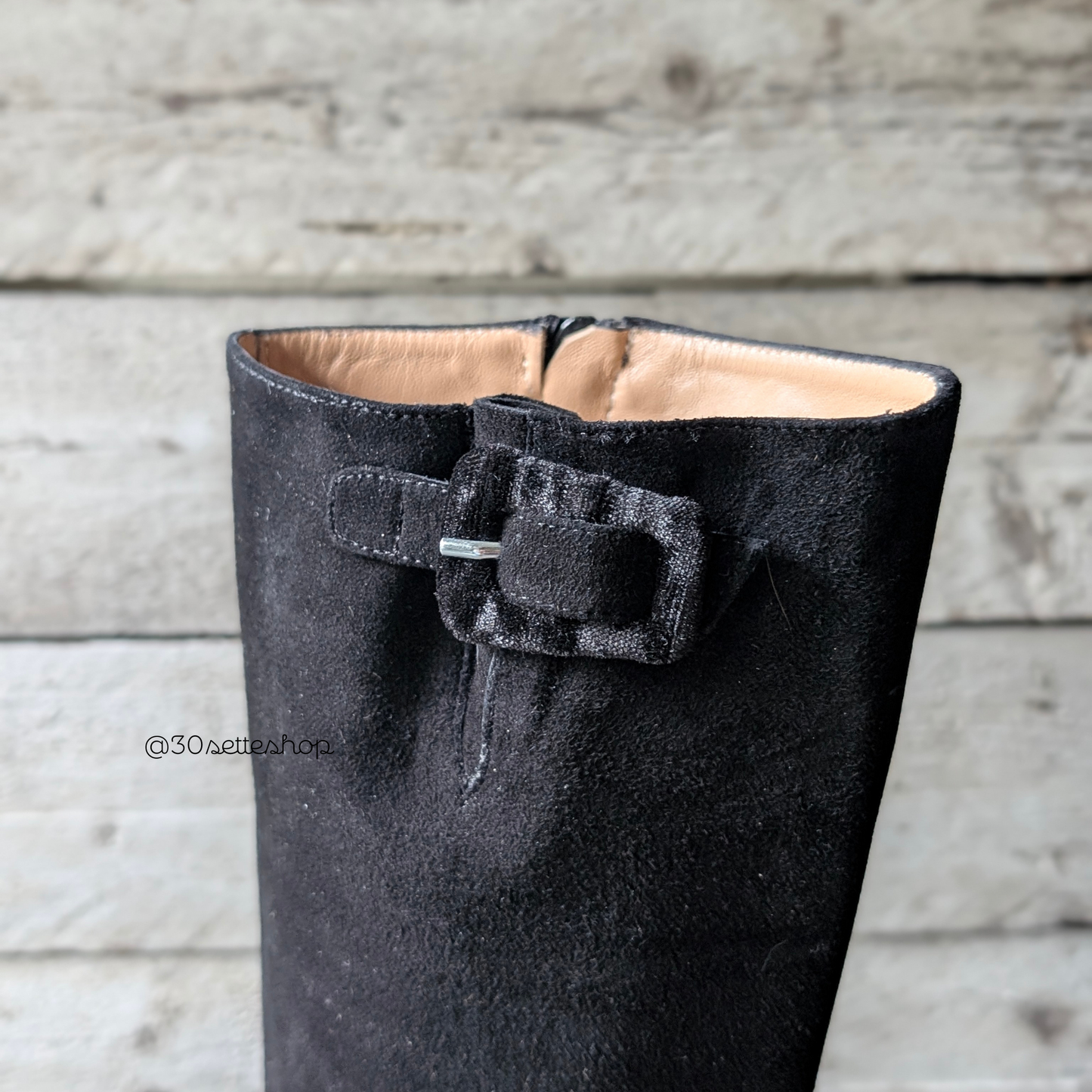 Kate Stivale metà polpaccio con tacco basso di 30 mm in camoscio nero
