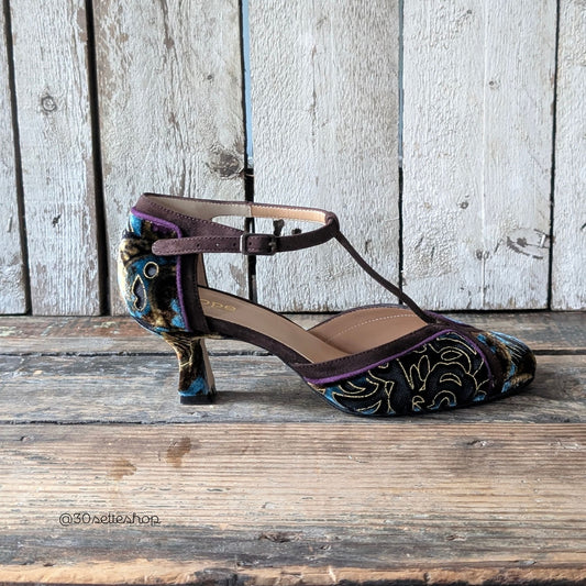 BIANCA50 Décolleté T-bar con tacco 50mm in velluto dévoré moka e camoscio testa di moro e viola