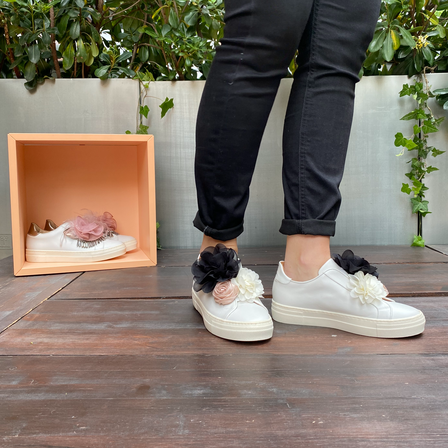 FIRST Bianca Sneakers con Maxi Fiori