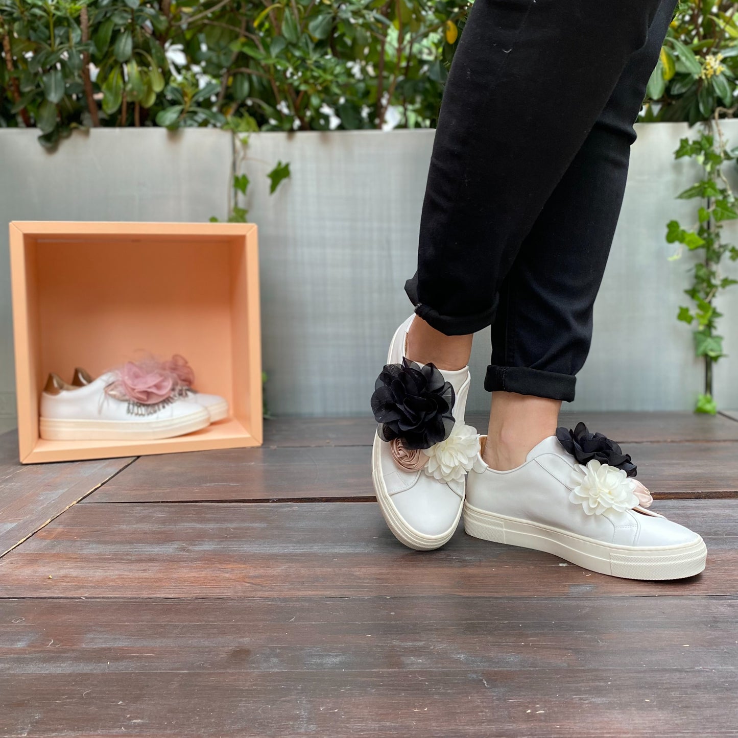 FIRST Bianca Sneakers con Maxi Fiori