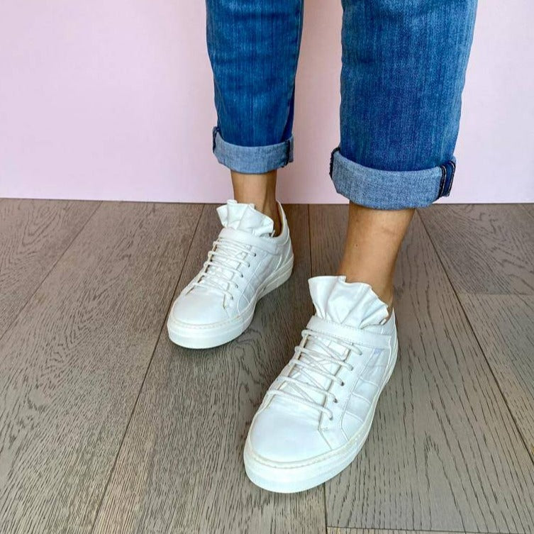 FUNNY Bianca Sneakers con rouches