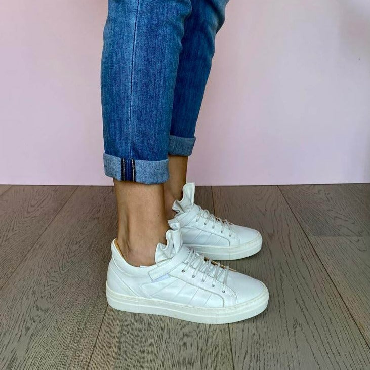 FUNNY Bianca Sneakers con rouches