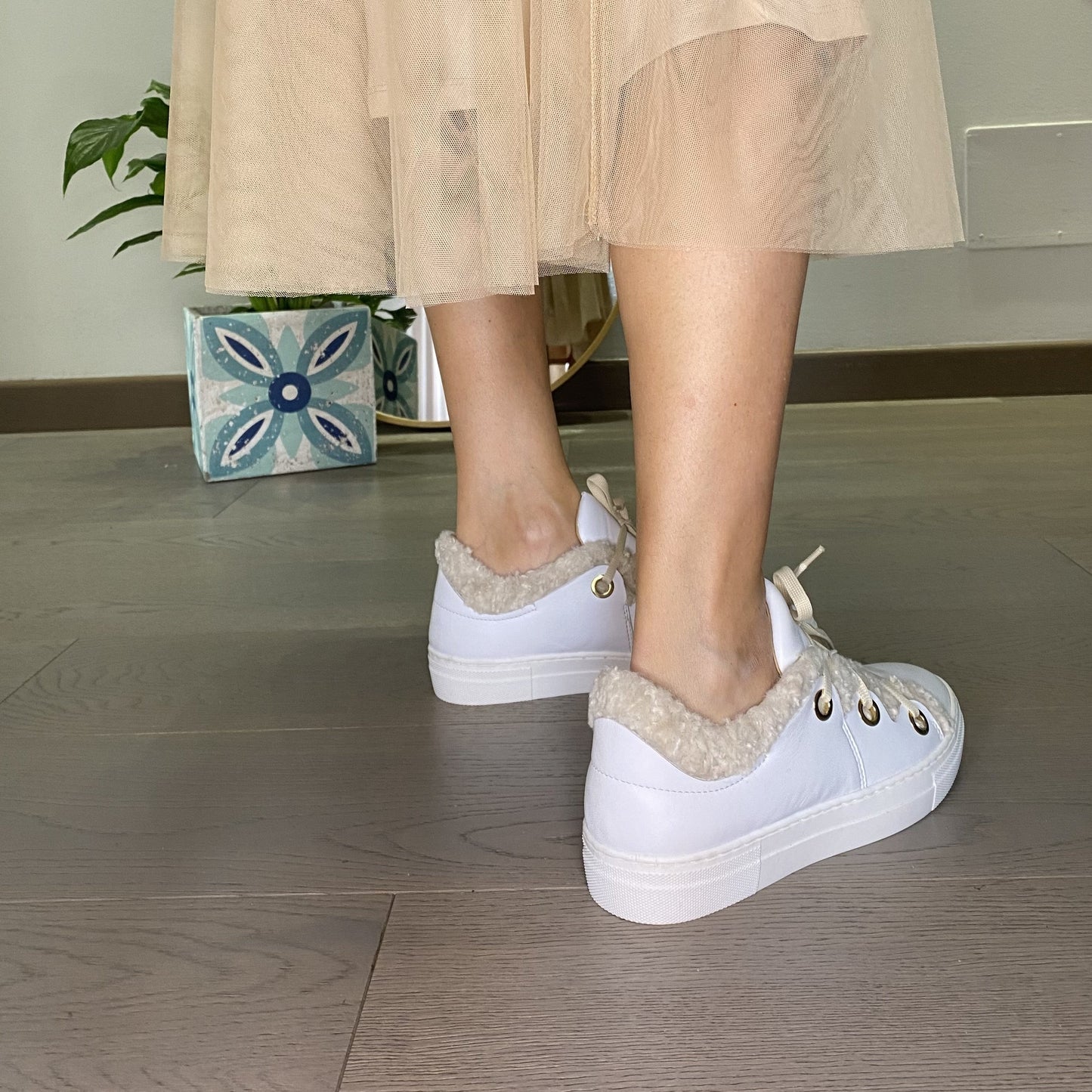GLOW Bianca Sneakers