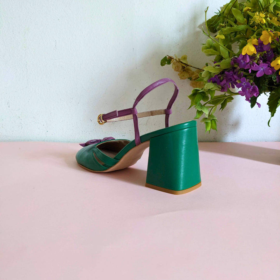 decollete-slingback-forma-tonda-paperotta-in-pelle-verde e malva-da-cerimonia-con-tacco-di-7-cm-artigianale