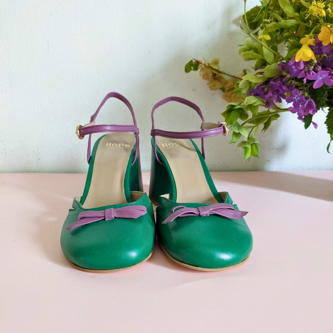decollete-slingback-forma-tonda-paperotta-in-pelle-verde e malva-da-cerimonia-con-tacco-di-7-cm-artigianale