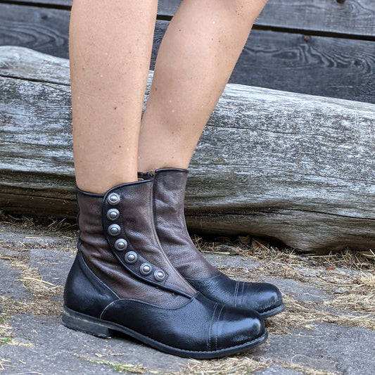 OSCAR tg.36 Polacchino con borchie nero e moka