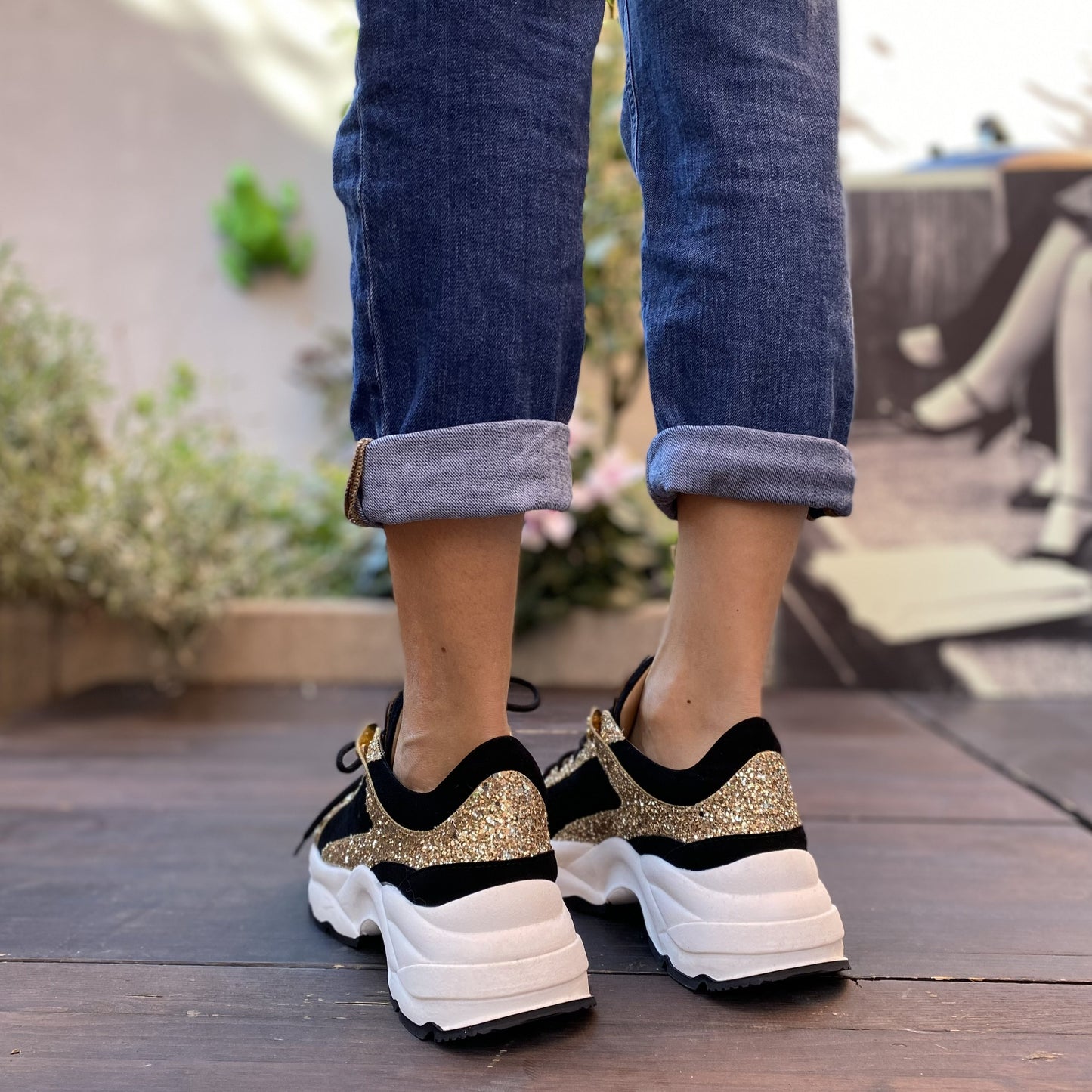 SPEEDY Chunky Sneakers con lacci in camoscio nero e glitter oro